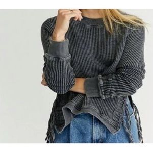 Free People Gray Side Tie Long Sleeve Waffle Knit Thermal Top Shirt LARGE (NEW)